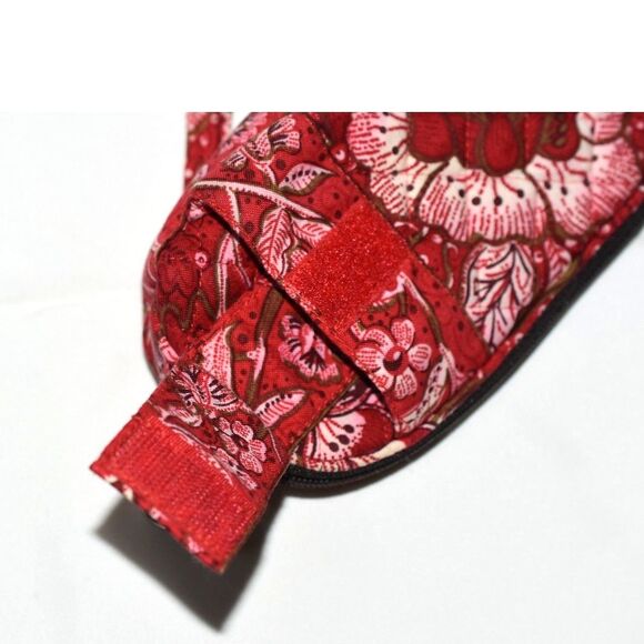 Stephanie Dawn Zip ID/Key/Coin/ Smokers Red All In One Wristlet Wallet - Picture 2 of 4